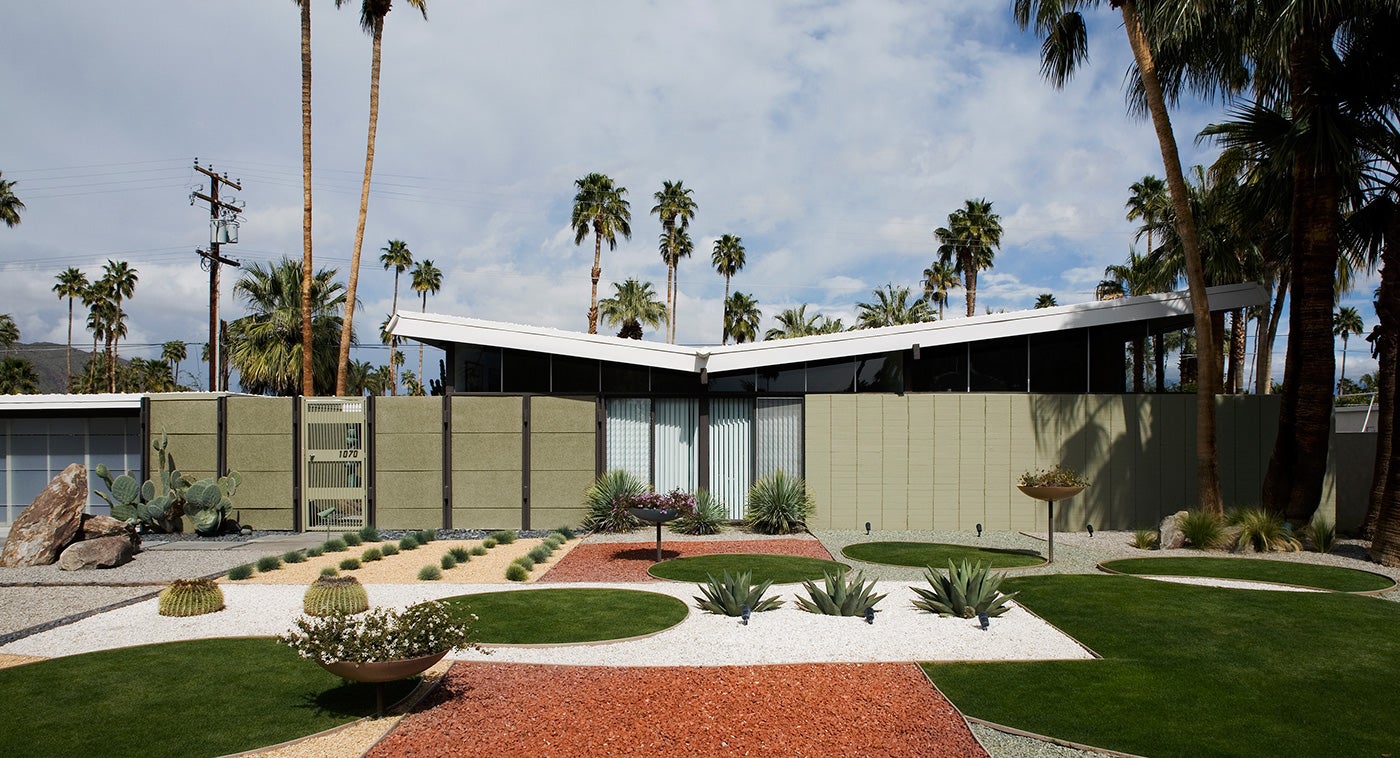 <span>La rivalsa: una casa di Alexander nella mecca di metà secolo di Palm Springs</span>