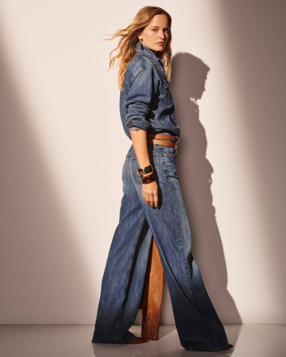 Jeans a vita alta e gamba larga